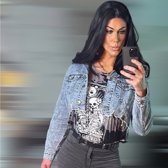 Meet your Posher, Vanessa. - Picture 5 of 6